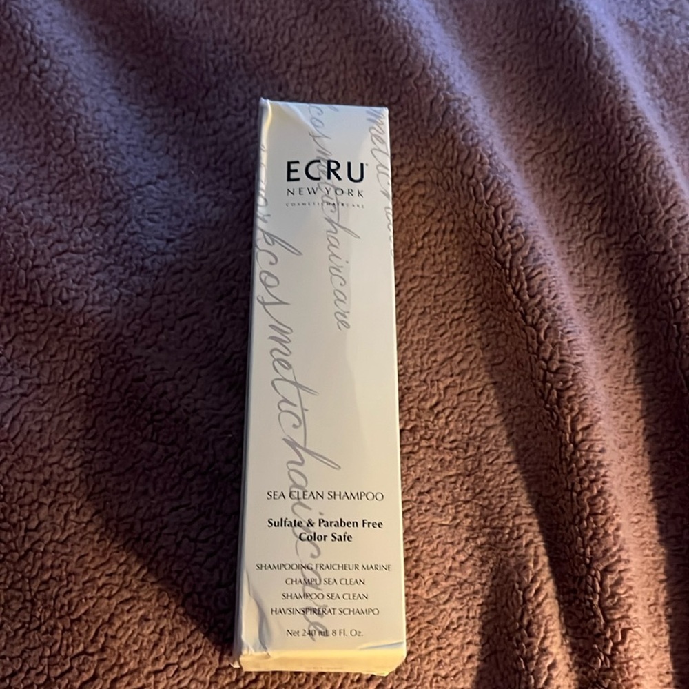 ECRU shampoo